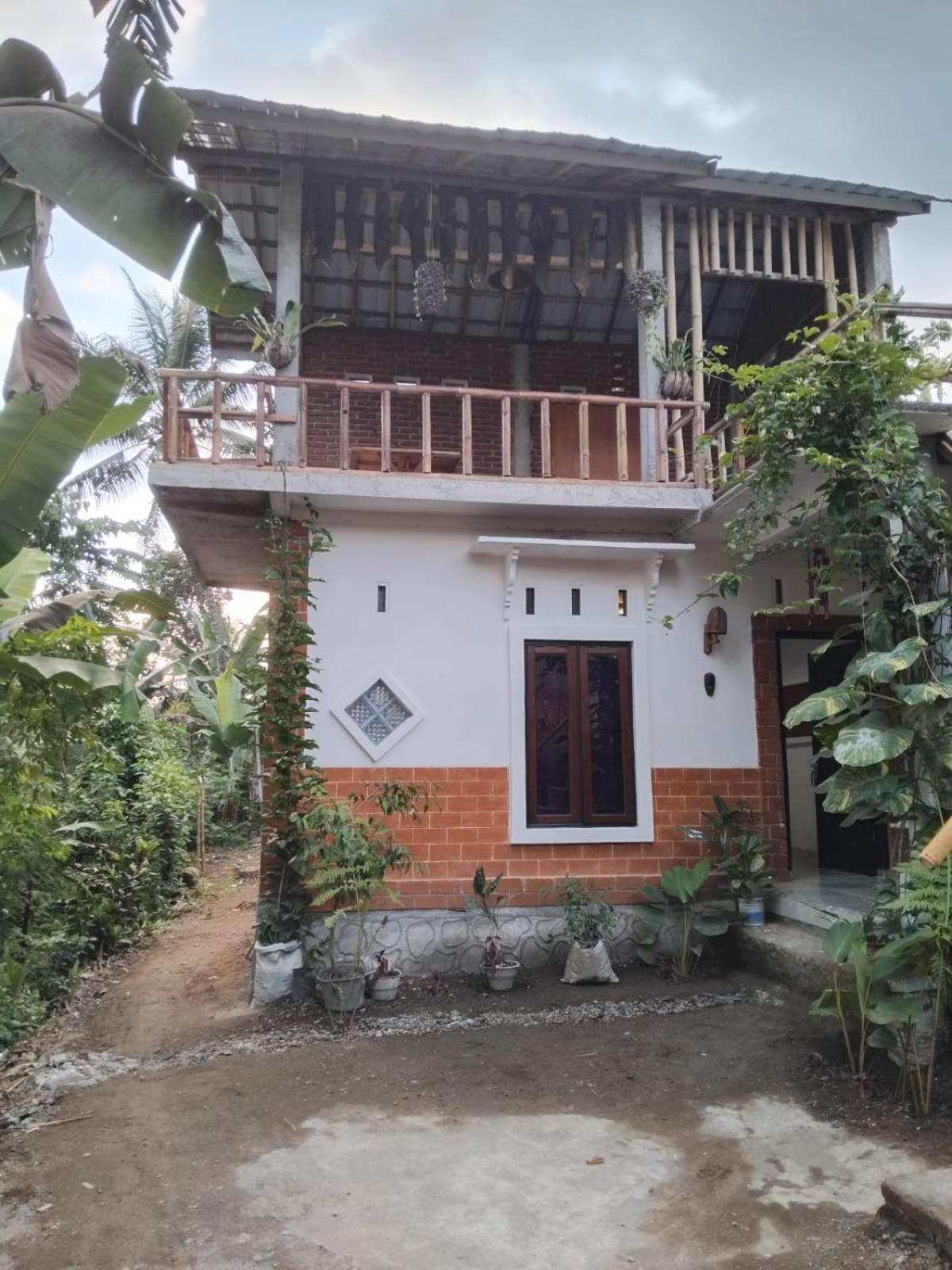 Syaqila Homestay Lombok Tetebatu Exterior photo